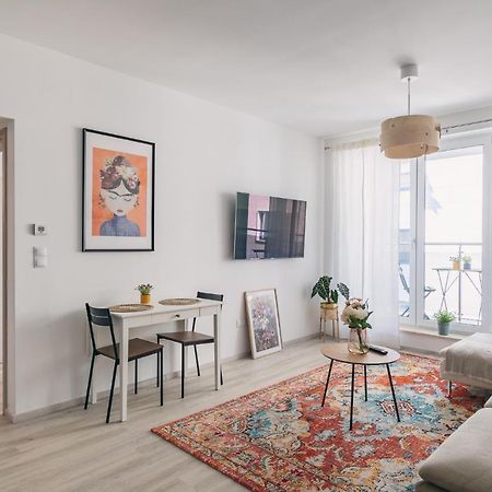 Corvin Apartment With Balcony And Ac Budapeszt Zewnętrze zdjęcie