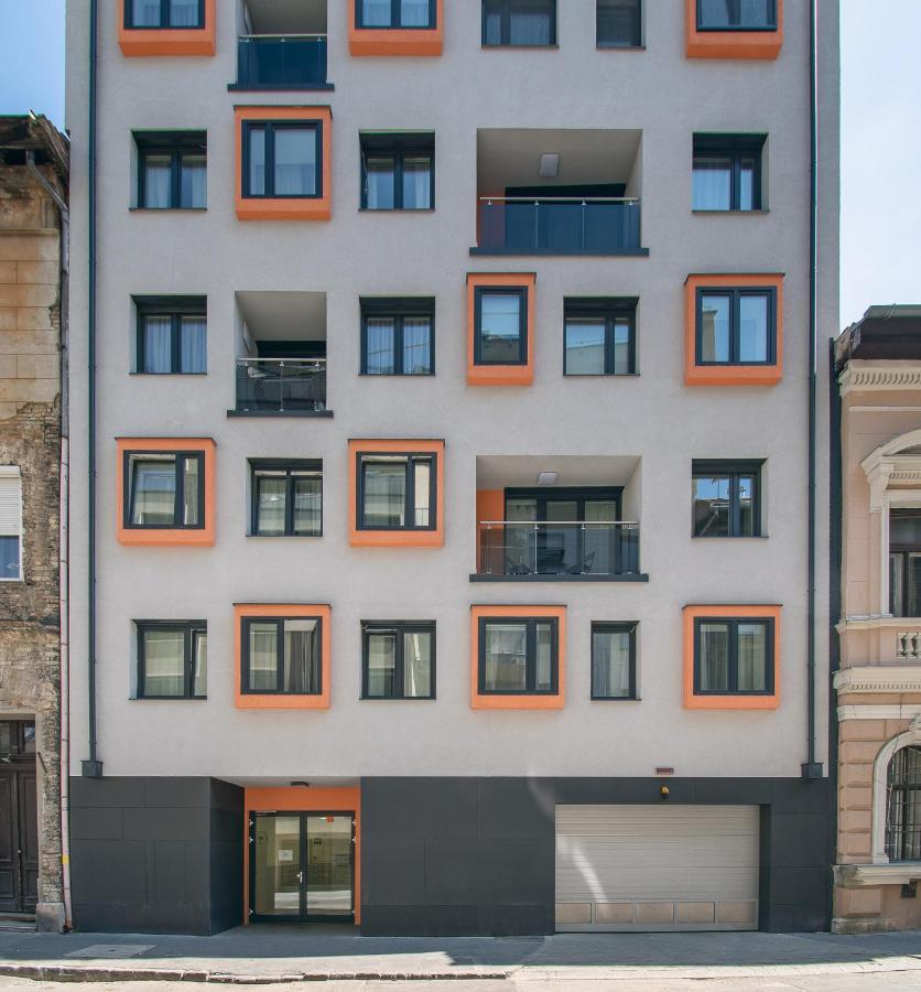 Corvin Apartment With Balcony And Ac Budapeszt Zewnętrze zdjęcie