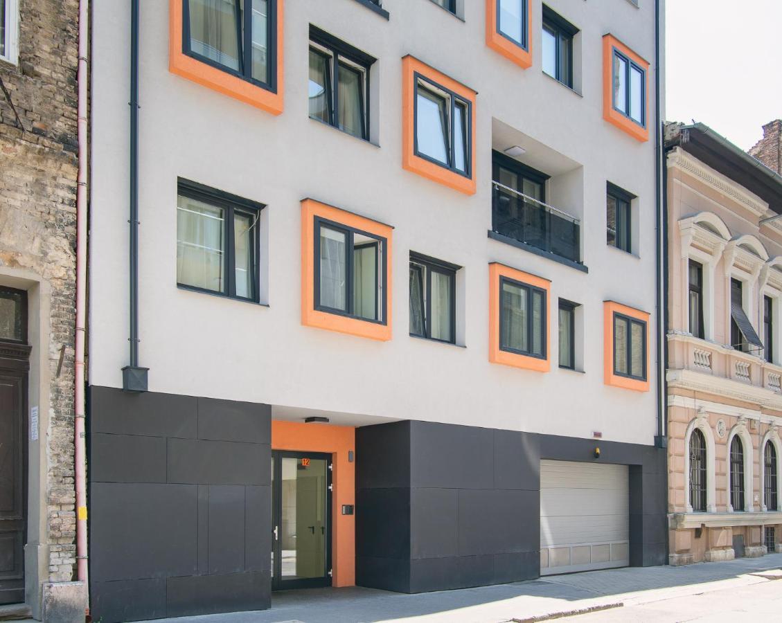 Corvin Apartment With Balcony And Ac Budapeszt Zewnętrze zdjęcie